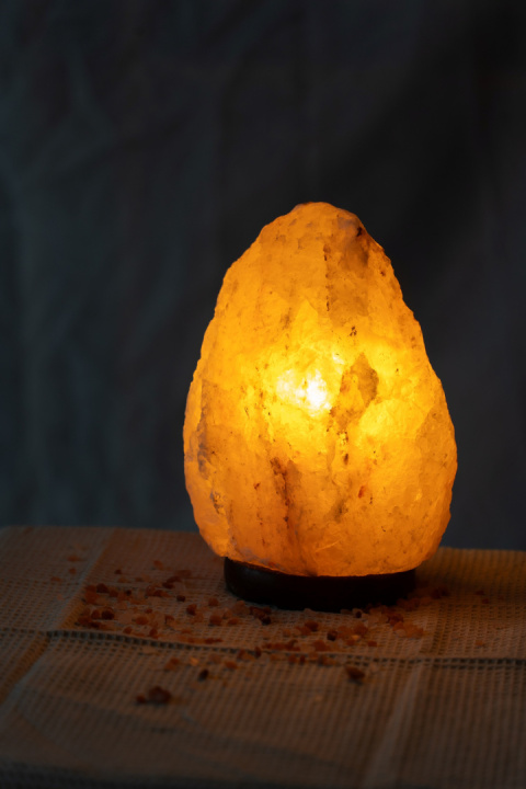 Lampa Solna Na Podstawie Z Drewna 3-5 Kg Lampa Solna Na Podstawie Z Drewna 3-5 Kg