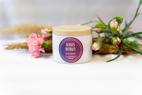Świeca Sojowa - La Vie Est Belle 100g Świeca Sojowa - La Vie Est Belle 100g