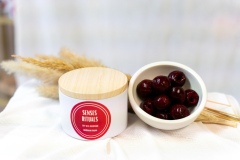 Świeca Sojowa - Wiśnia z Rumem 100g Świeca Sojowa - Wiśnia z Rumem 100g
